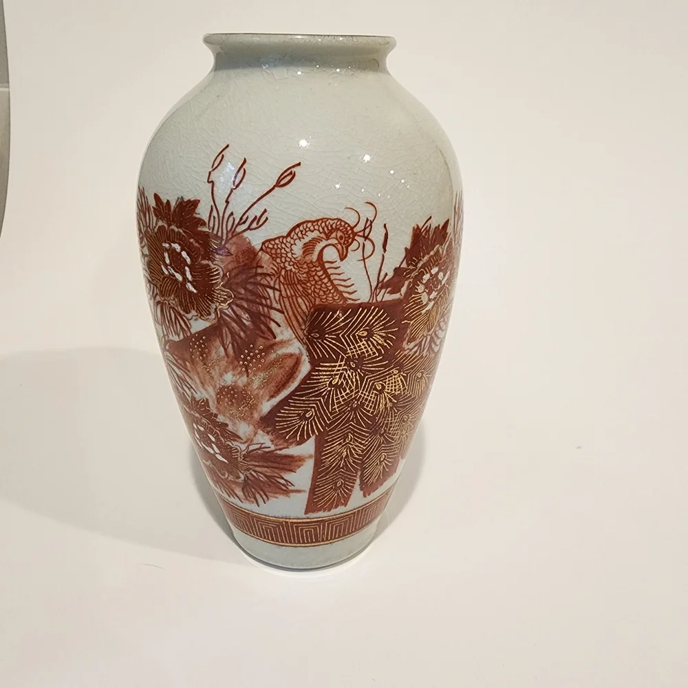 Kutani Ware Red Gold Painting Peacock Peony Bird Japanese Porcelain Vintage Vase - Picture 3 of 9